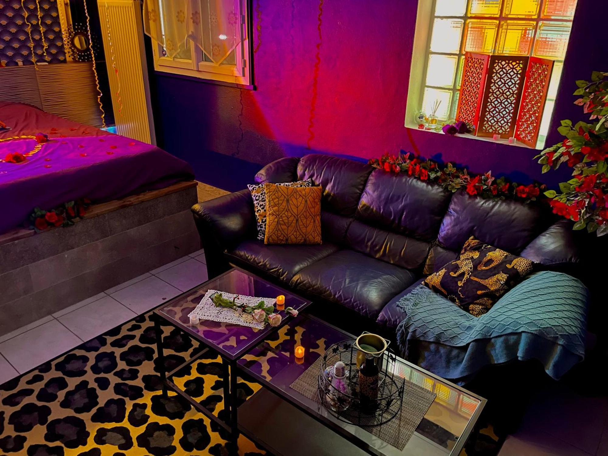 Suite Romantique Jacuzzi Gagny Buitenkant foto
